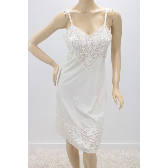 Vintage Vanity Fair Wrap Around Lace Full Slip size 36 Long Creamy White - Picture 6 of 13